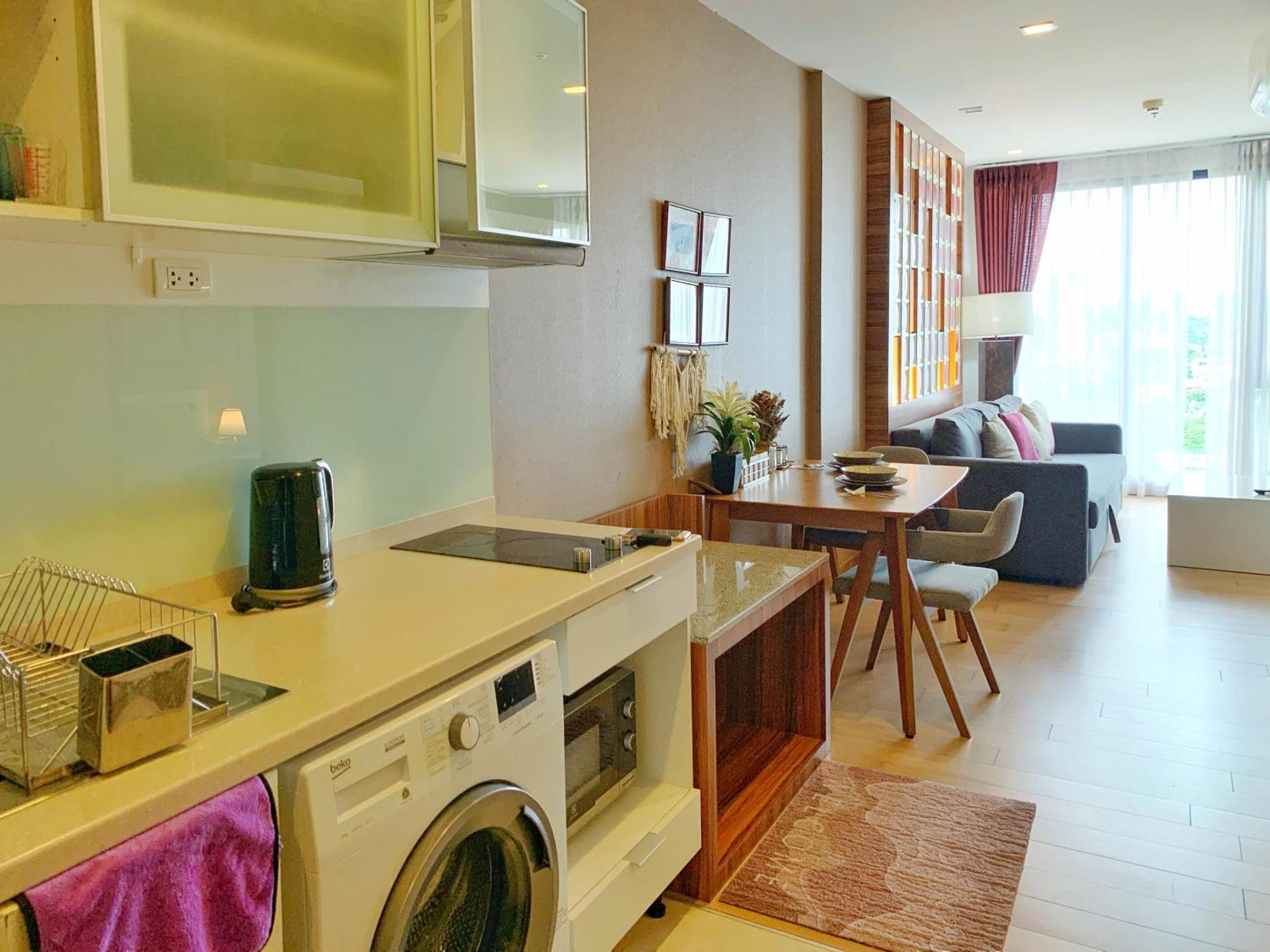 The Astra Cozy Living Suite チエンマイ エクステリア 写真